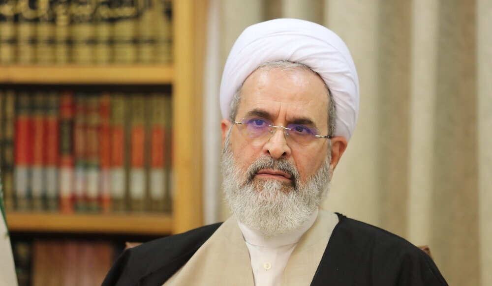 آیت‌الله اعرافی: اگر کوتاه بیاییم، می‌خواهند یا مثل غزه شویم یا از همه حیثیت و اصالت خود دست برداریم