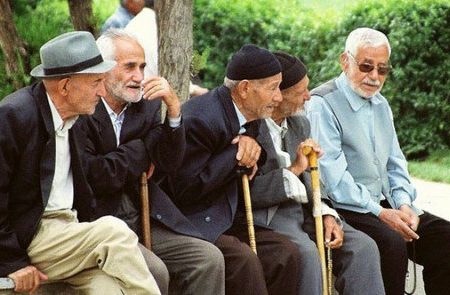 ۵۰ مرکز شهری در اصفهان برنامه‌های جامع سلامت سالمندان ارائه می‌دهد