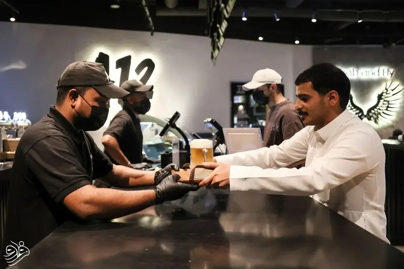 جنجال یک کافه در عربستان برای سرو آبجوی حلال