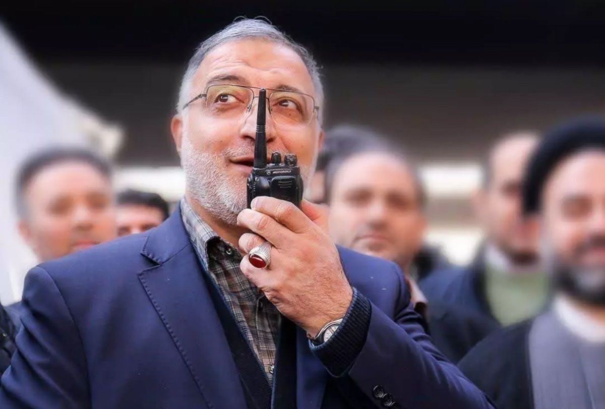 این تابلو تبلیغاتی شهرداری چقدر برای مردم تهران آب خورده؟/ جزییات تازه از قرارداد ۵۰۰۰میلیاردتومانی شهرداری تهران با صداوسیما