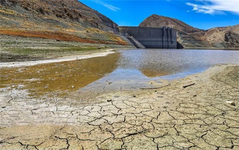 مدیر سد لتیان: کمتر از ۱۰ درصد آب داریم!