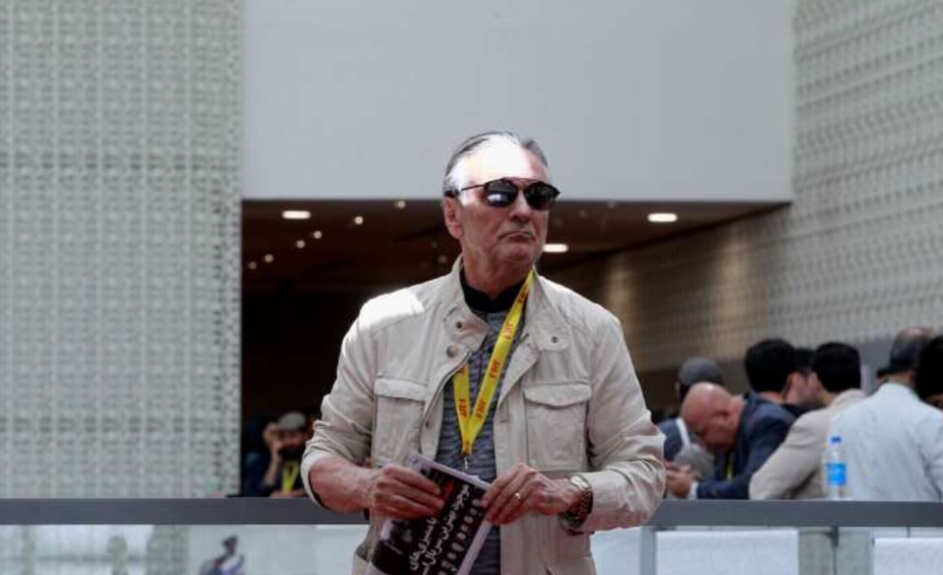 خواهر همایون ارشادی: متاستاز سرطان در بدن برادرم منجر به از دست دادن او شد/ مراسم تشییع وی فردا صبح در بهشت سکینه کرج انجام می‌شود