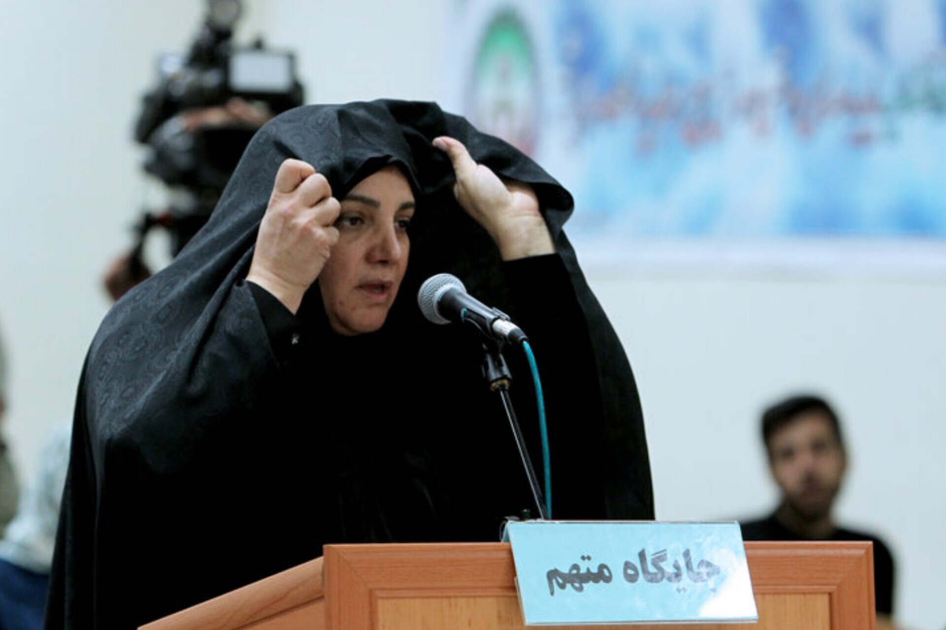 سخنگوی قوه قضائیه: «شبنم نعمت‌زاده» هنوز به زندان بازنگشته/ وثیقه او ضبط شده تا ملک به فروش برسد