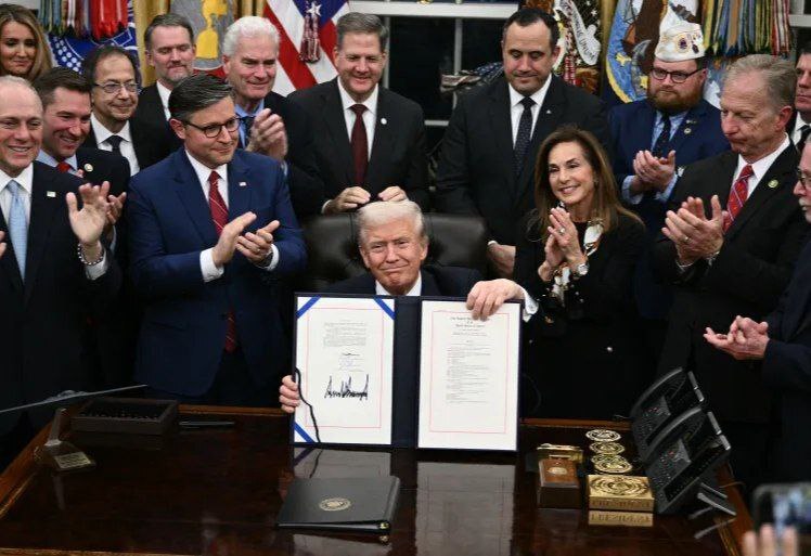 ترامپ قانون تأمین مالی دولت را امضا کرد / پایان طولانی‌ترین تعطیلی دولت در تاریخ آمریکا