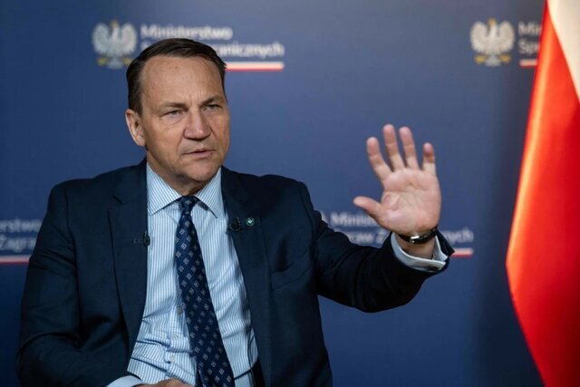 وزیر خارجه لهستان: ترجیح می‌دهیم علف بخوریم اما دوباره مستعمره روسیه نشویم