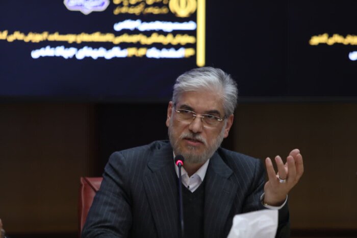 کاهش مدت دوره‌های تحصیلی؛ وزیر علوم: کارشناسی ارشد یک سال و دکتری به ۳ سال کاهش می‌یابد