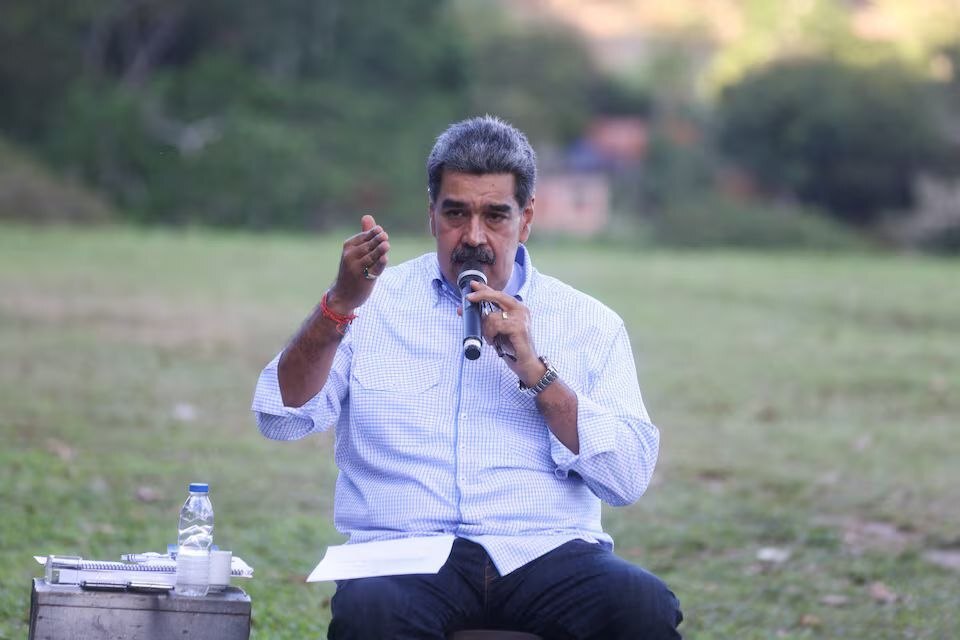 رویترز: آمریکا در روزهای آینده مرحله‌ای جدید از عملیات علیه ونزوئلا را آغاز می‌کند / گزینه‌های آمریکا شامل سرنگونی مادورو است