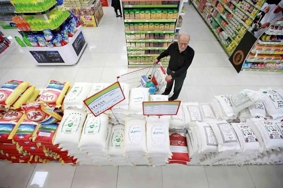 سخنگوی هیأت رئیسه مجلس: قرار بود ارز ترجیحی به ۳۸ هزار و ۵۰۰ تومان افزایش پیدا کند، اما به ۲۸ هزار و ۵۰۰ تومان برگشت