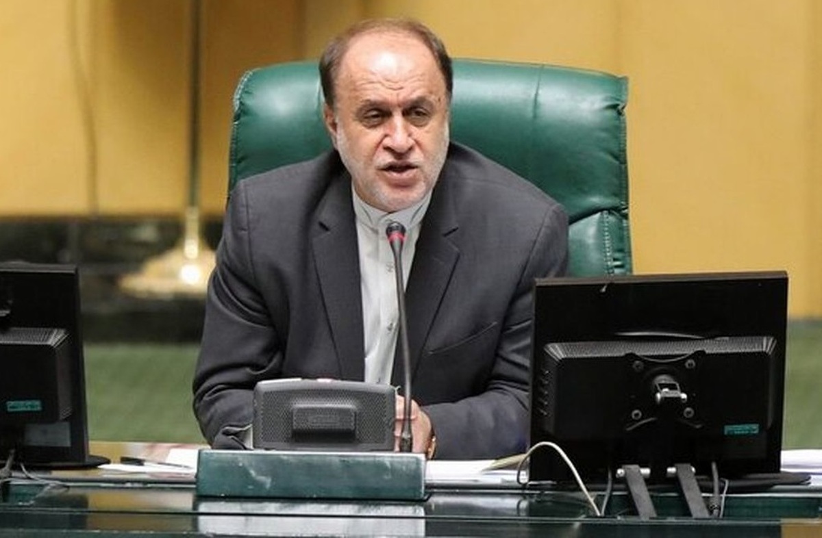 ادعای نماینده مجلس: تنها راه نجات کشور بسیجی عمل کردن است