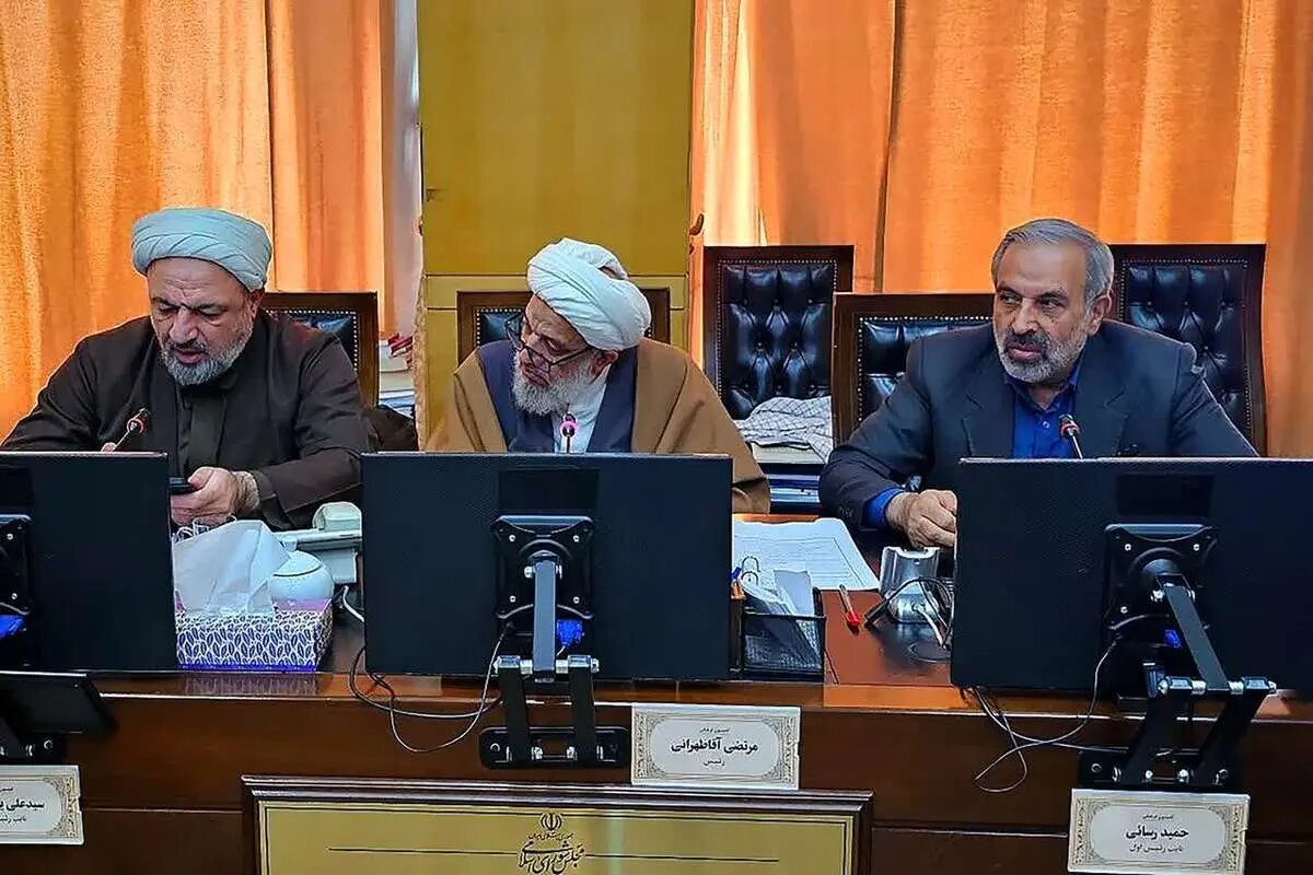 تصاویر خبرساز از جلسه بررسی وضعیت حجاب