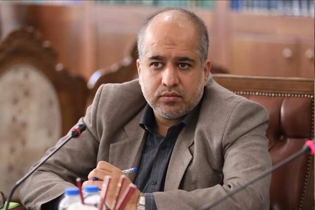 خضریان، نماینده مجلس: یکی از نزدیکان علی انصاری به نام ابراهیم ابراهیمی در «هیئت اجرایی گزیر بانک آینده» حضور دارد