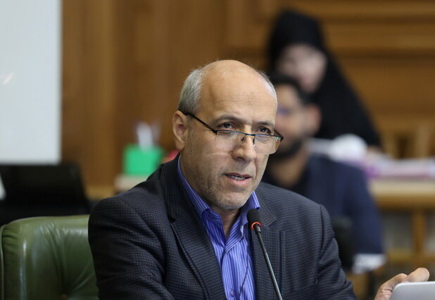 عضو شورای شهر: با کارهای نمادین، آلودگی تهران درمان نمی‌شود