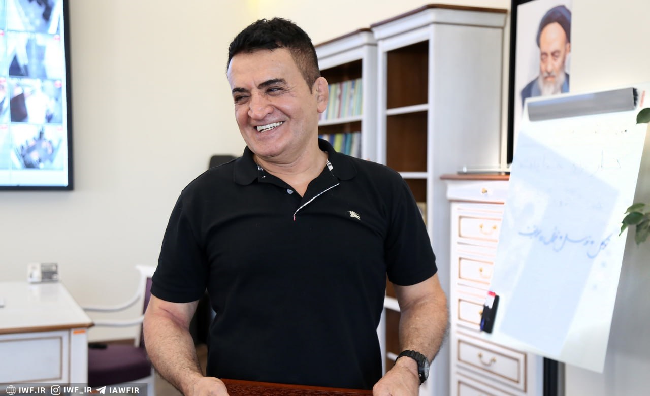 محمد بنا: آقای پزشکیان! به داد مَردم برس!