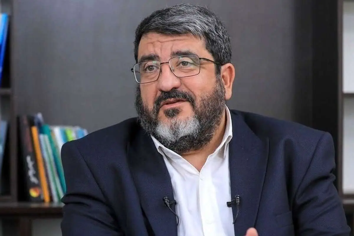 واکنش فواد ایزدی به پیروزی ممدانی: پیام ۱۳ آبان به نیویورک رسید