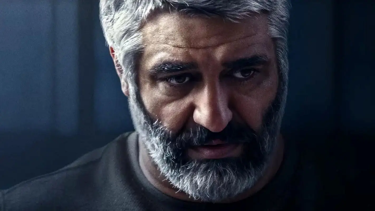 تخریب عکس پژمان جمشیدی در مترو تهران!