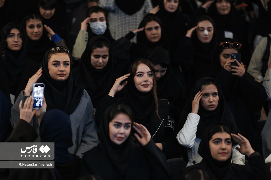 عکس متفاوت خبرگزاری فارس از مراسم روز دانشجو