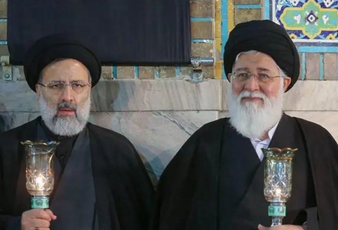 علم‌الهدی مدعی ترور رئیسی توسط موساد شد/ ماجرای استناد امام جمعه مشهد به کتاب اسراییلی چیست؟