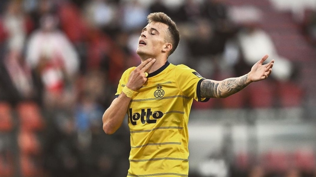 «دنیس اکرت» بهزودی در تیم ملی ایران/ دورگه ایرانی – آلمانی و برادرزاده بازیگر مشهور سینما!