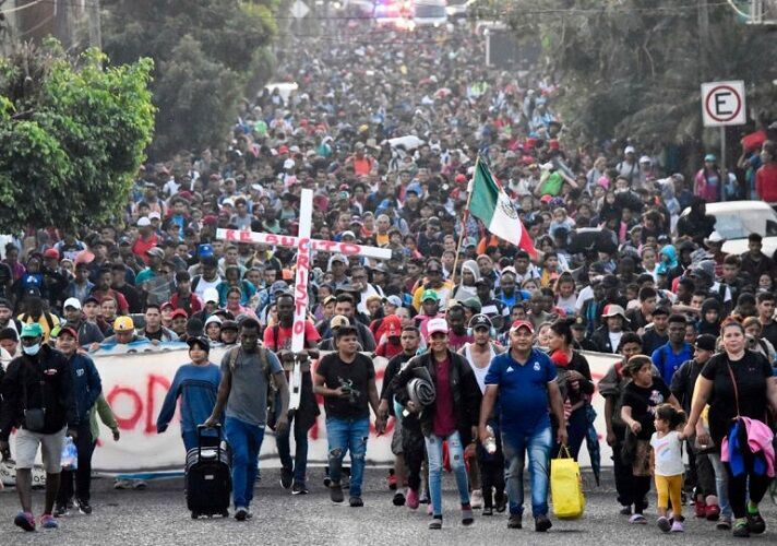 آمریکا پذیرش مهاجران از ایران و ۱۸ کشور دیگر را متوقف کرد