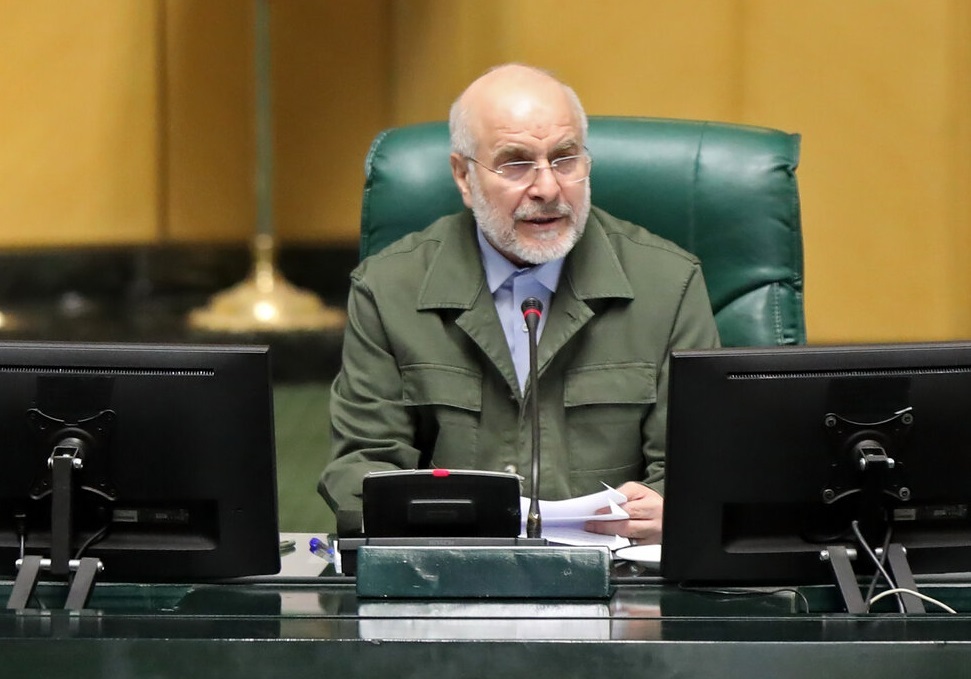 قالیباف: آزمایش موفقیت آمیز پرتاب موشکهای دقیق و موثر با برد بیش از طول خلیج فارس بسیار مسرت بخش بود