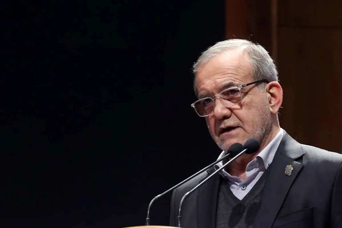 پزشکیان: دستور دادم سیم‌کارت‌هایی که سفید است، سیاه شود تا بفهمند آن‌ها که سیاه هستند، چه بلایی به سرشان می‌آید/ فیلترینگ بدترین چیزی است که در مملکت گرفتار آن هستیم