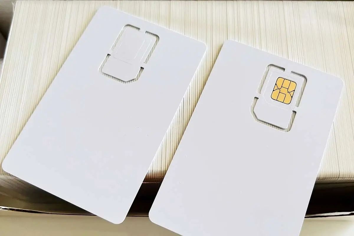 نامه وزارت ارتباطات به دبیر شورای عالی فضای مجازی: دستور رئیس‌جمهور پیرامون «سیم‌کارت سفید» را با قید فوریت در دستور کار قرار داده و گزارش آن را به مردم بدهید