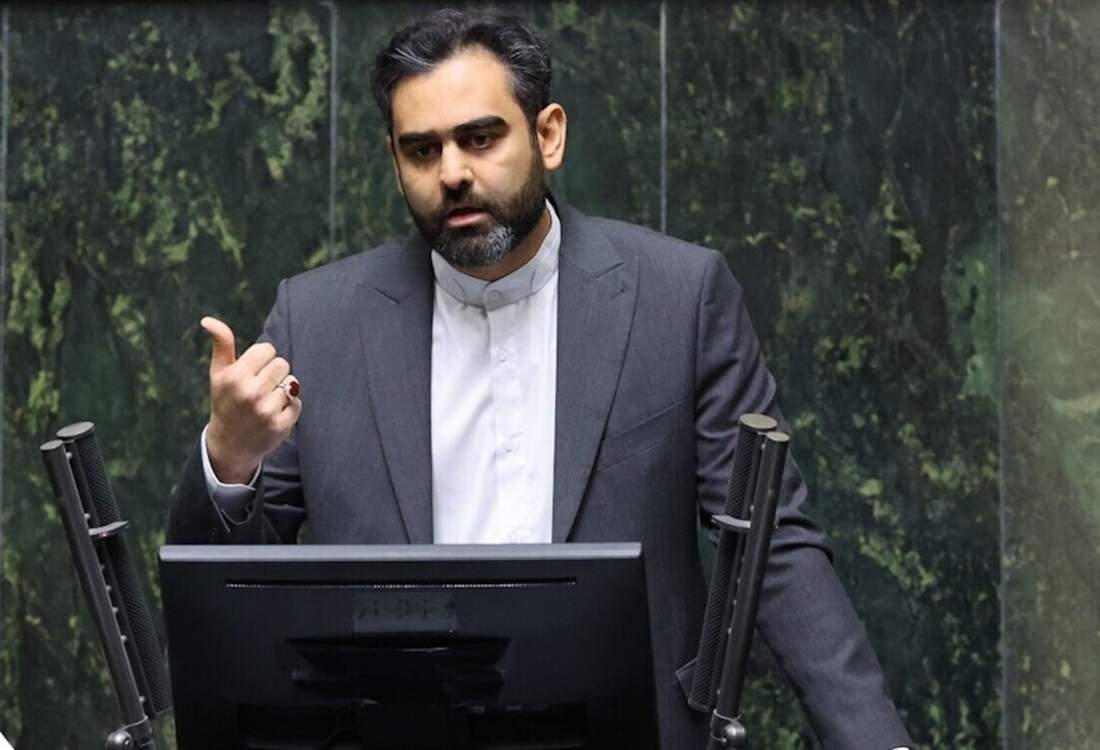 حمله روزنامه اصولگرا به نماینده تندرو مجلس: از سردار سلیمانی خرج می کنید و به سیره اخلاقی او بی توجه‌اید