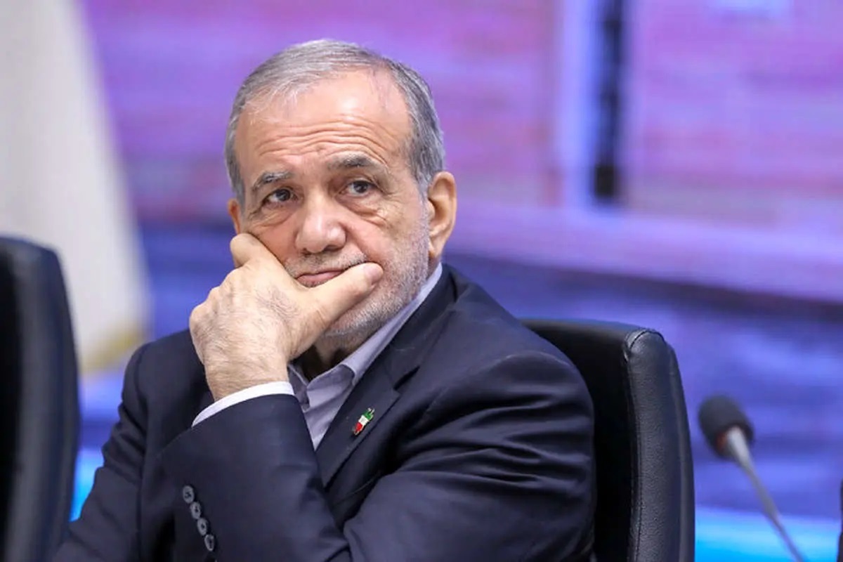 حمله کیهان به اظهارات پزشکیان درباره ماراتن کیش: باید به رئیس‌جمهور یادآور شد که مقابله جدی با این پدیده و برخورد با قانون‌شکنان وظیفه نظام است