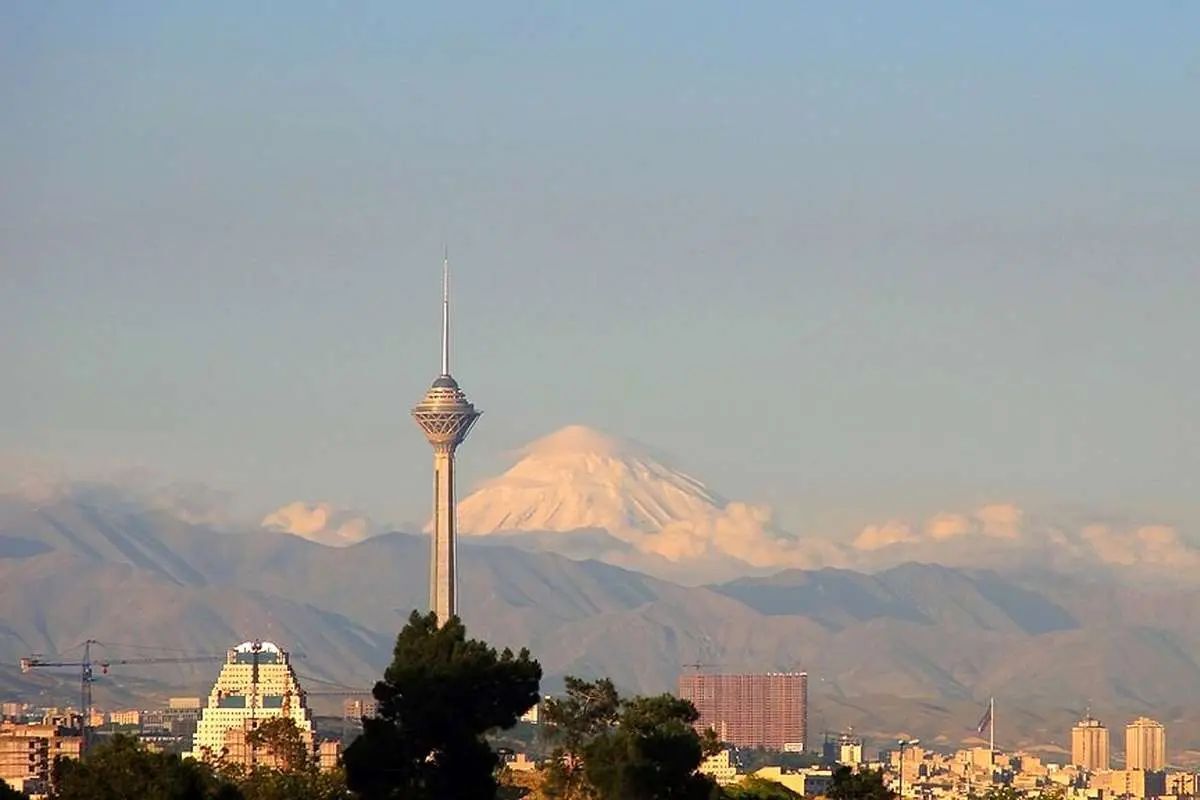 هواشناسی: هشدار نارنجی آلودگی هوا برای تهران و ۳ کلان‌شهر دیگر/ برف و باران در ۱۰ استان