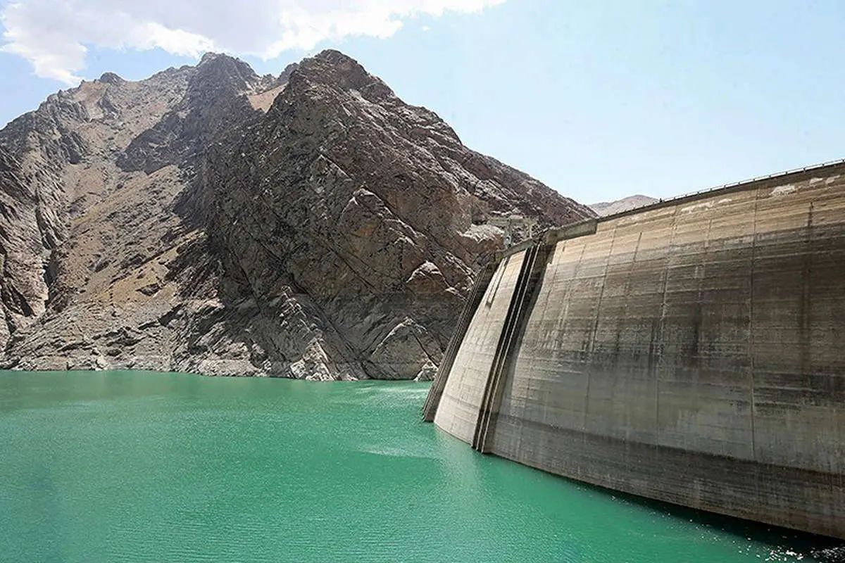 تنها ۳۴ درصد از ظرفیت سدهای کشور پس از بارندگی‌های اخیر پر شده‌اند؛ در ۱۴ سد، پر شدگی کمتر از ۱۰ درصد است