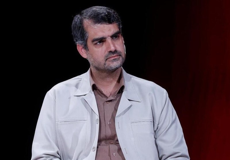 انتقاد شدید خبرگزاری اصولگرا از نماینده جبهه پایداری: طالع‌بینی و فال‌گیری را جایگزین عقلانیت و سیاست کرده