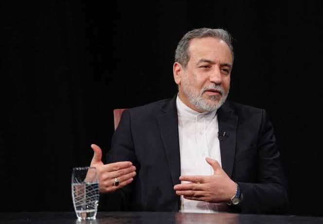 حمایت کیهان از اظهارات عراقچی درباره تحریم: سخن بحق و دقیقی است