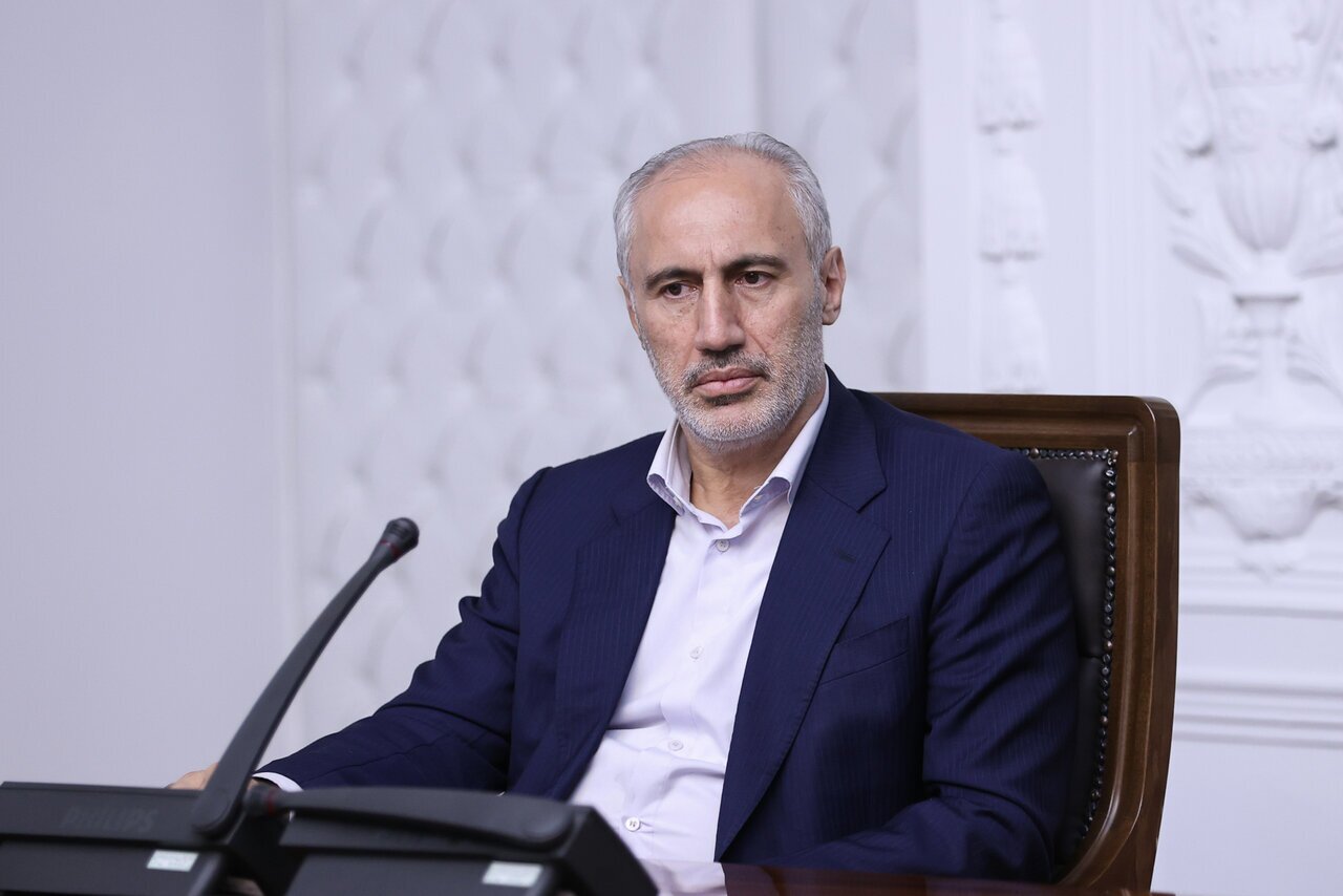 رئیس سازمان برنامه و بودجه: مجبور شدیم بودجه را با ریال جدید بنویسیم