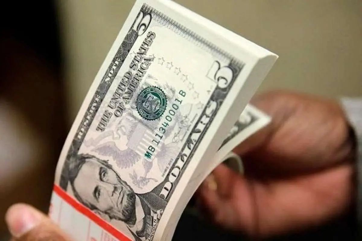 گردوخاک دلار تا ساعت ۱۴، فتح کانال ۱۴۴ هزار تومانی با یک جهش!