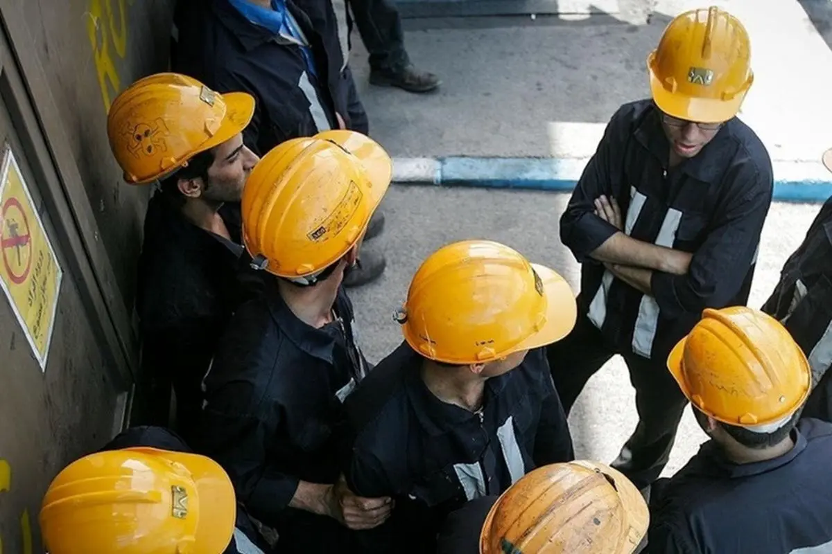 یک فعال کارگری: سال‌هاست با سرکوب حقوق و دستمزد تورم را بر گردن کارگران می‌اندازند