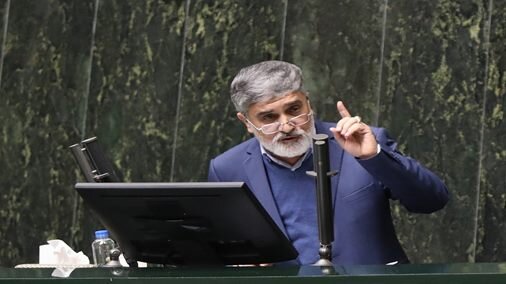 نماینده مجلس: وزارت نفت باید پاسخگوی عدم بازگشت پول فروش نفت از سوی تراستی‌ها باشد