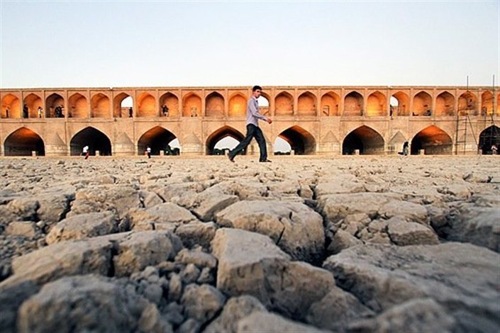 شیشه فروش: حقابه قانونی مردم اصفهان باید تامین شود