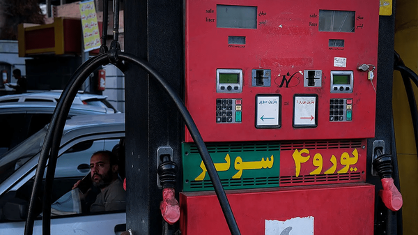 خبری از بنزین سوپر وارداتی نیست!