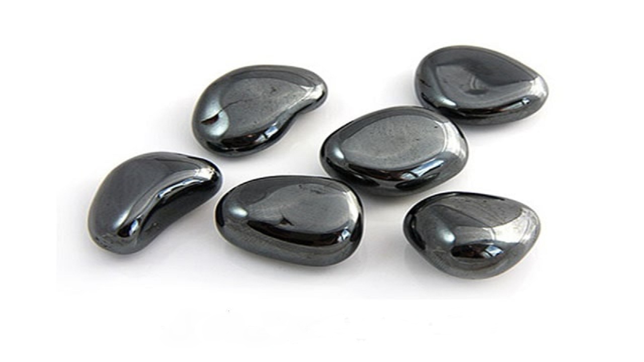 طبع سنگ حدید؛ سنگی شگفت‌انگیز برای سلامت بدن و ذهن