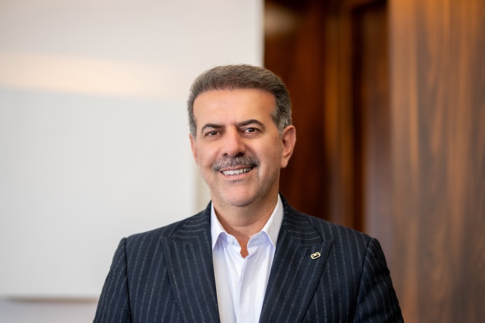 پولادی، نماینده مجلس: افزایش بی دلیل مالیات‌ها در شرایط تورم افسارگسیخته، سفره مردم را کوچک‌ترکرده است