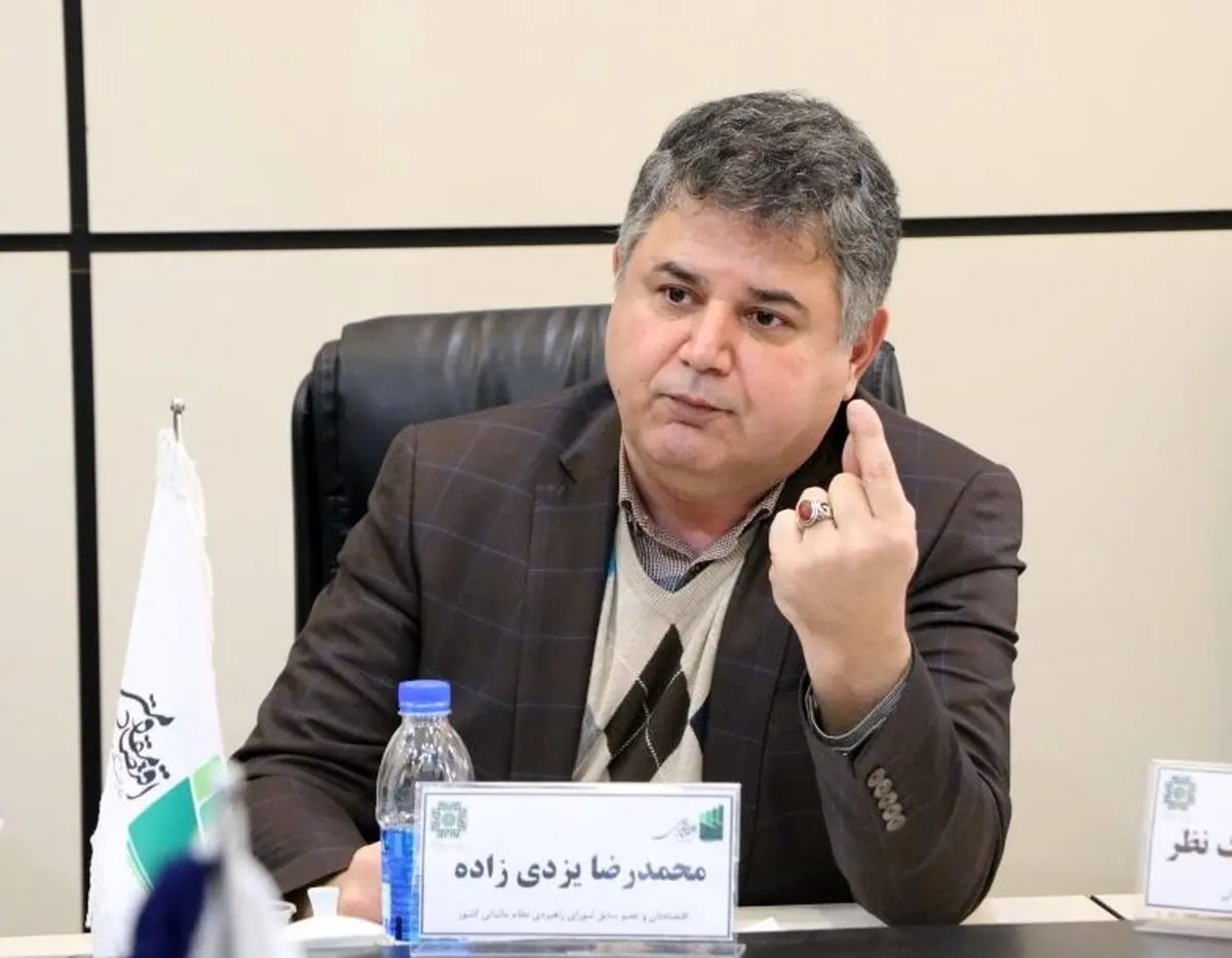 تحلیلگر اقتصادی گفت: اقتصاد کشور رها شده/ قیمت دلار به ۲۰۰ هزار تومان خواهد رسید