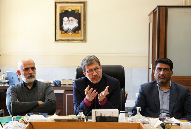 تشکیل قرارگاه ویژه پیگیری موضوعات حوزه اصناف و بازاریان در اصفهان