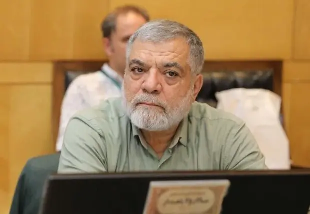 نماینده مجلس: از درون ونزوئلا به مادورو خیانت شد/ اتفاق ونزوئلا باید برای مسئولان ما درس باشد تا حواسمان به نفوذی‌ها باشد