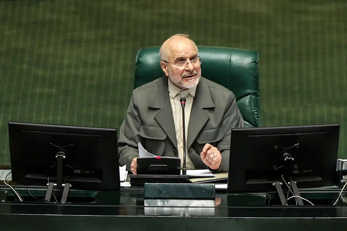 قالیباف: ۳۴ درصد جمعیت کشور در فقر مطلق زندگی می‌کنند