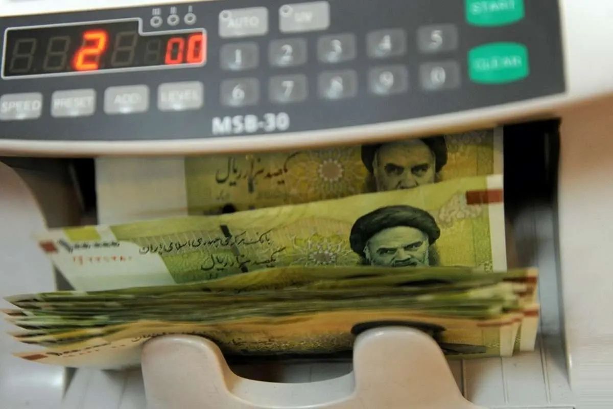 سخنگوی کمیسیون تلفیق: حقوق سربازان در سال آینده بیش از ۱۱ میلیون تومان در نظر گرفته شده/ افزایش ۵۰ درصدی مستمری کمیته امداد و بهزیستی