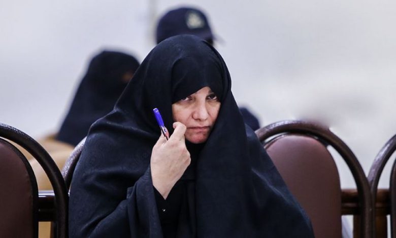 سخنگوی قوه قضائیه درباره وضعیت پرونده شبنم نعمت‌زاده: با توجه به متواری بودن وی، اقدامات قانونی برای دستگیری او در دستور کار است/ مزایده ملکی که متعلق به پدر متهم است، فردا برگزار خواهد شد