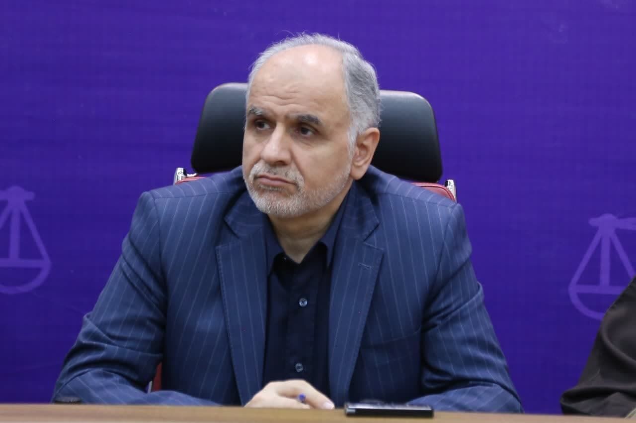 وزیر دادگستری: بسیاری از بازداشتی‌های زیر ۱۸ سال حوادث اخیر آزاد شدند، ولی یک تعداد مانده‌اند/ موردی را که مرتکب قتل شده باشد، در این افراد ندیدم/ فکر می‌کنم الان دیگر دانش‌آموز بازداشتی نداشته باشیم