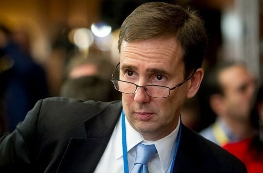 سخنگوی پیشین فارسی‌زبان وزارت خارجه آمریکا: اگر این بار جنگی در بگیرد، ایران برخلاف دفعه قبل، همه توانایی خود را رو خواهد کرد