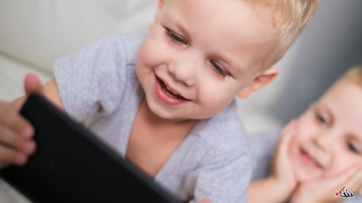 آیا استفاده‌ از صفحه‌نمایش پیش از پنج‌سالگی، بی‌سر‌و‌صدا رشد کودک شما را مختل می‌کند؟