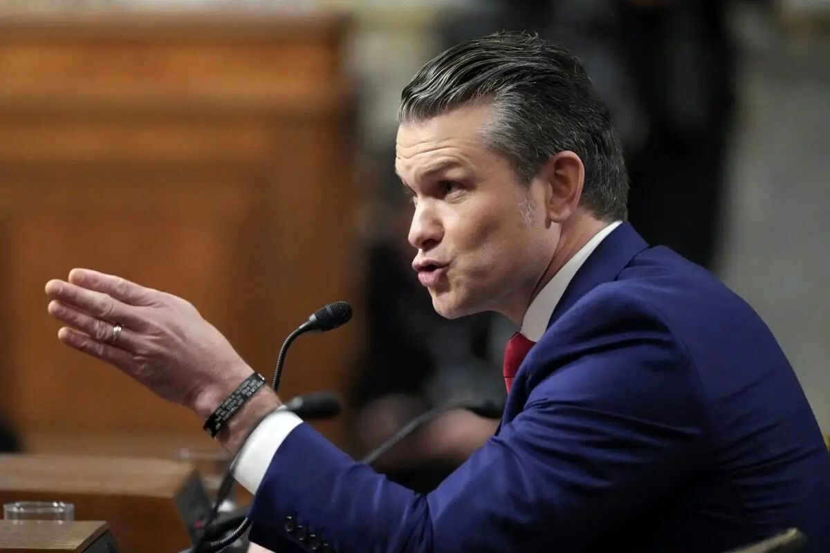 وزیر جنگ آمریکا: ایران فرصتی برای توافق دارد، این نتیجه‌ای است که ترامپ ترجیح می‌دهد